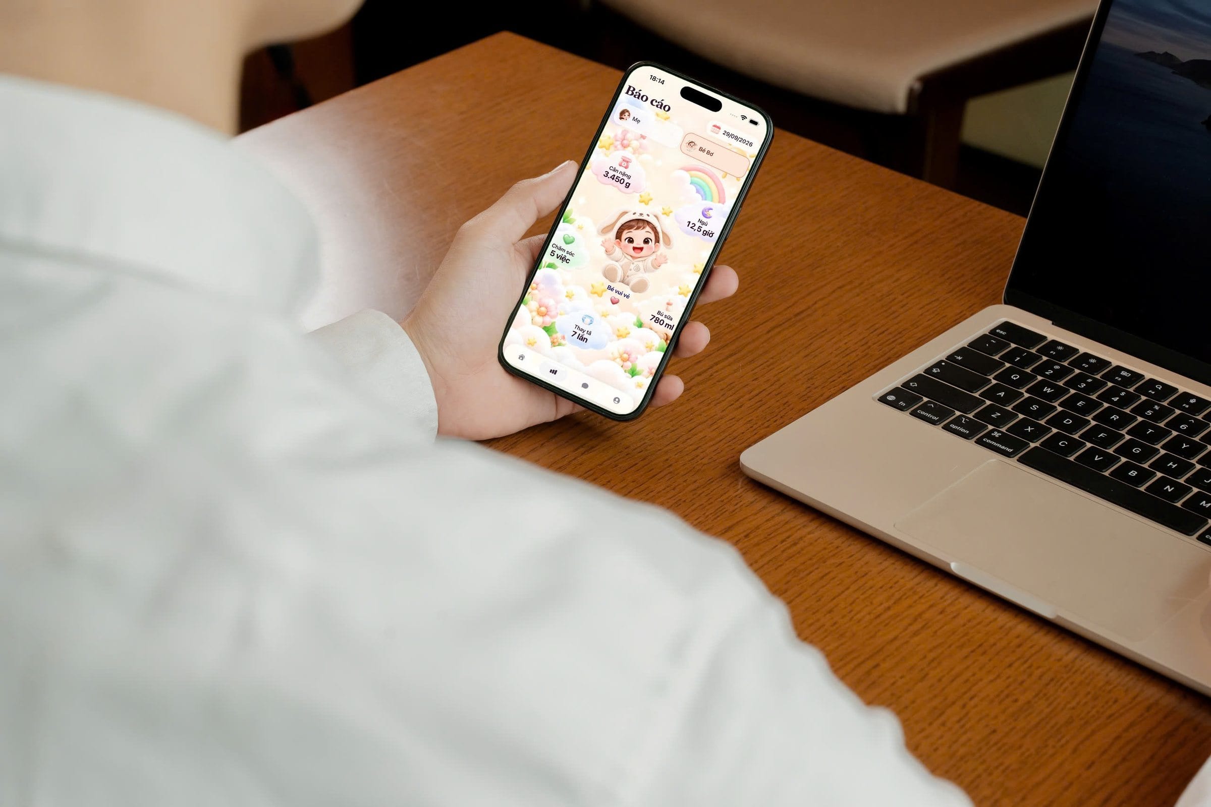 The baby's daily rhythm and growth report in Casa App.